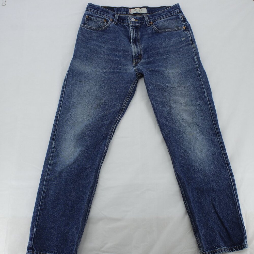 Vintage Levi’s 505 Regular Fit Straight Leg Men's Jeans‎ - Size 36 - Medium Wash